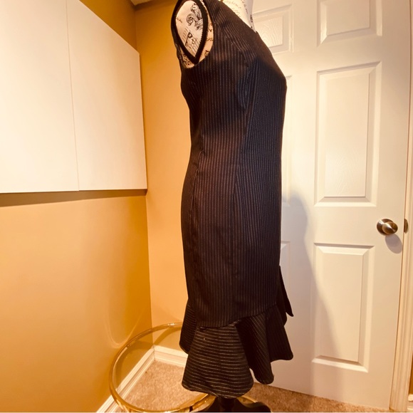 Calvin Klein Black/White Pinstripe Pencil Dress Zipper in the back - Picture 9 of 16